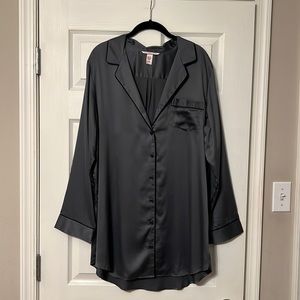Victoria’s Secret satin sleep dress. NWOT
